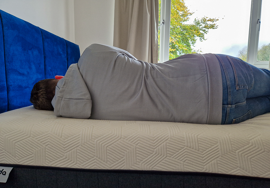 Panda Hybrid Bamboo mattress and male side sleeper